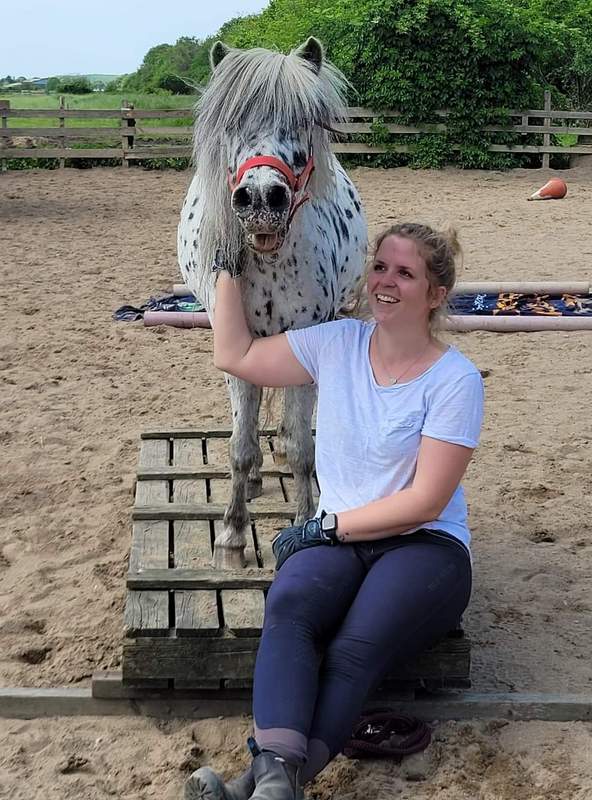 Laura Fausten & Monty